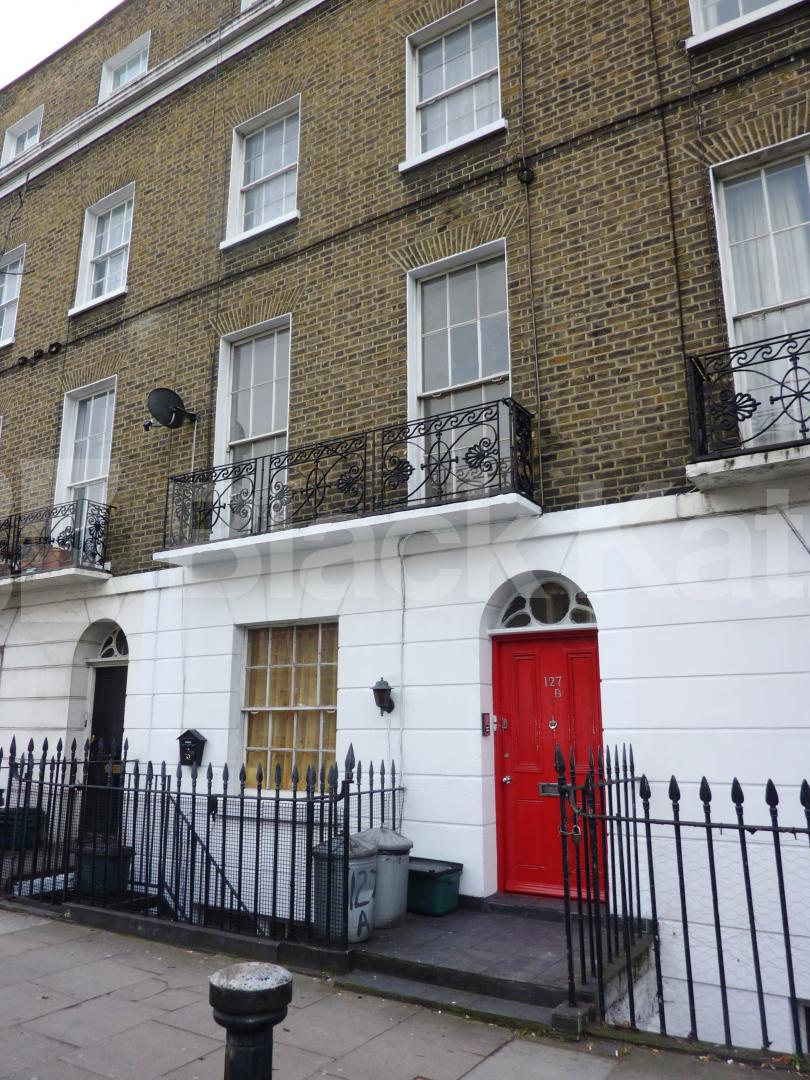 			LARGE 4 BED IN CAMDEN1, 4 Bedroom, 1 bath, 1 reception Flat			 Camden Street, CAMDEN